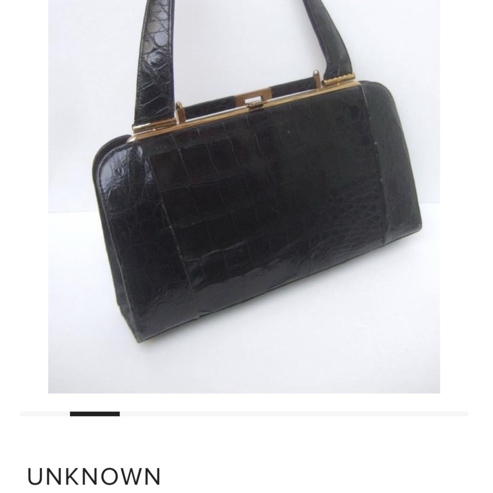 Elegant Black Crocodile Leather Handbag - Picture 2 of 8